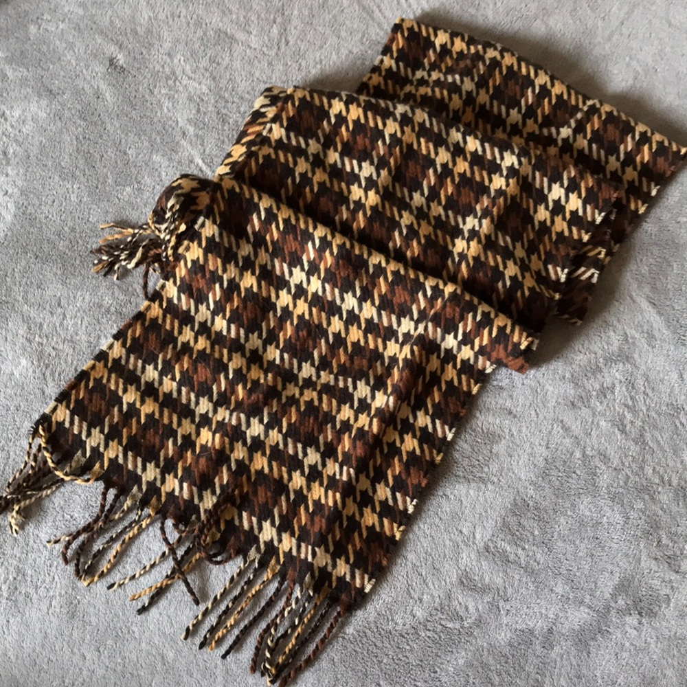 Brown Houndstooth Scarf